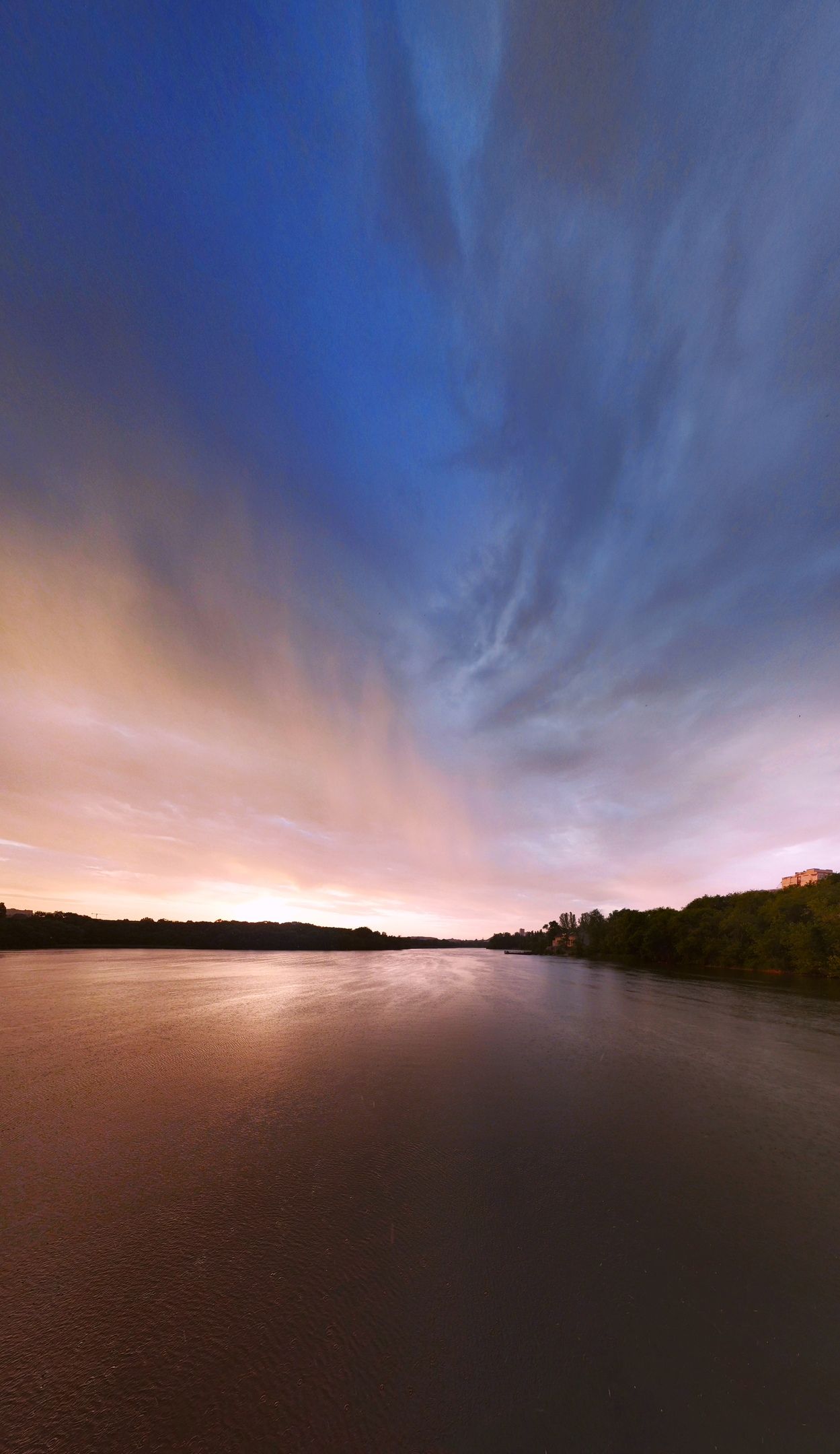 inbound6949432848140364701