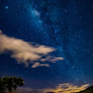 Vía Láctea y Cotopaxi