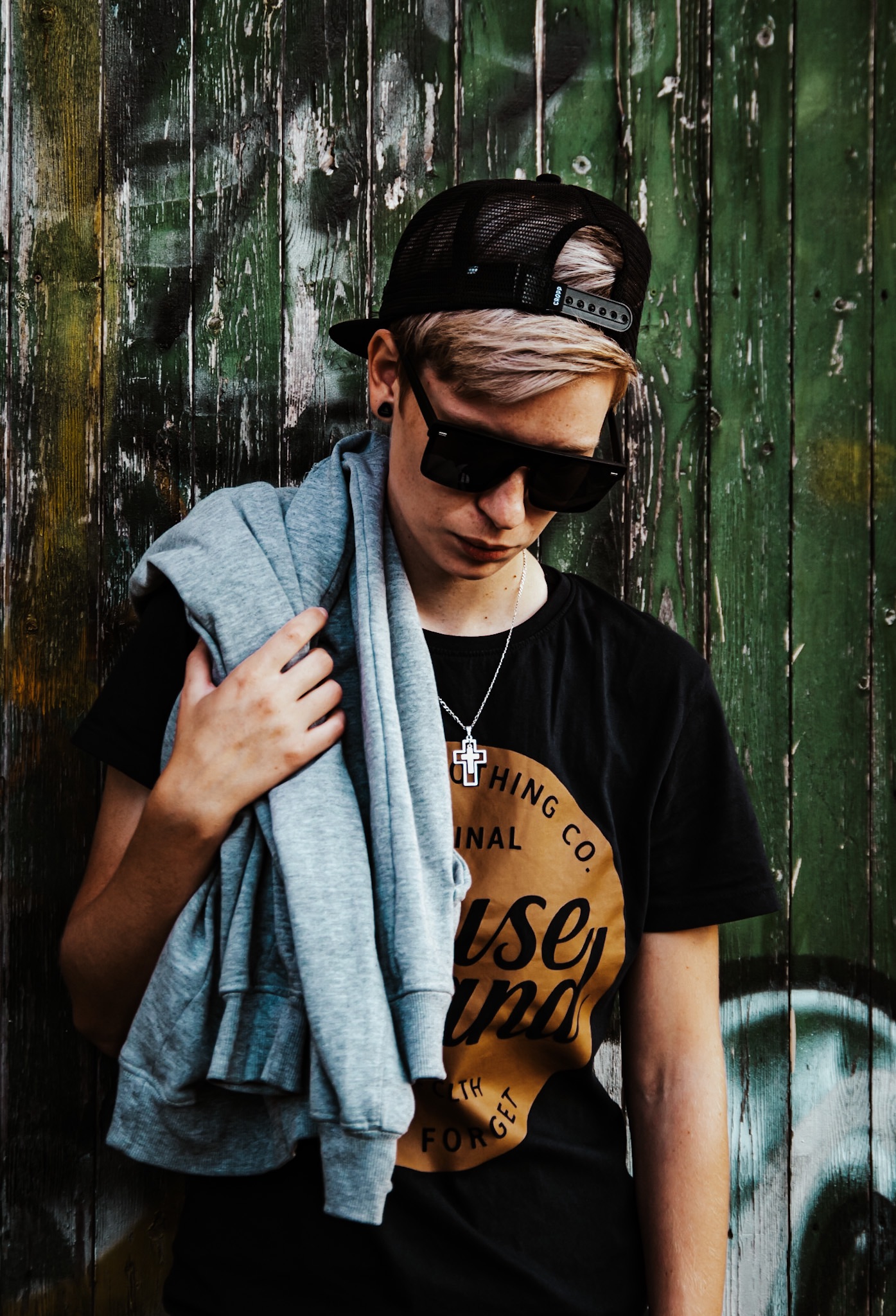 9FE164E2-F7DC-401F-89F8-9042622AC71C