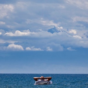 Иссык-Куль. Вид на южный берег. Issyk-Kul. South coast view.