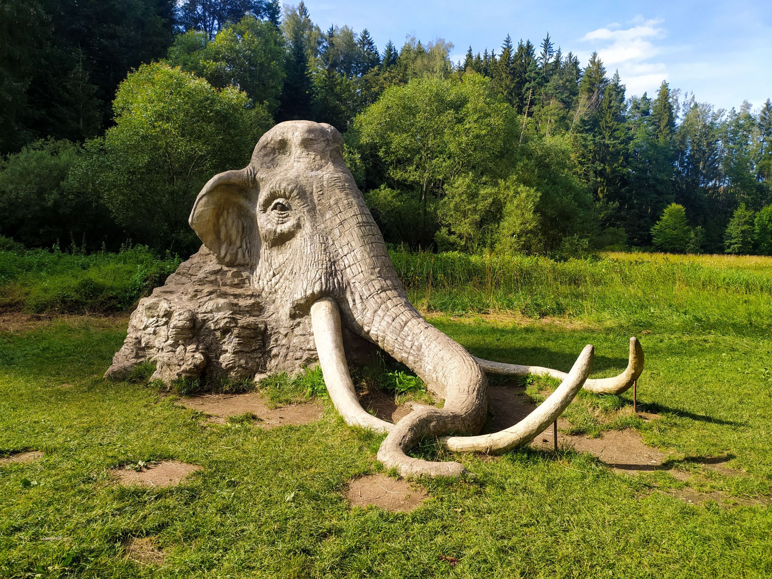 Mamut - socha Michala Olšiaka