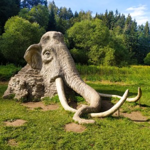 Mamut - socha Michala Olšiaka