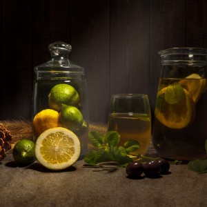 Té frío con limón y menta