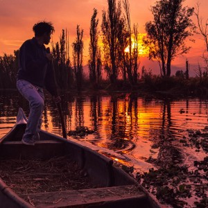 Mirando el atardecer