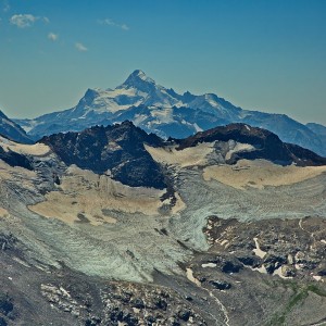 Ледник Большой Азу.