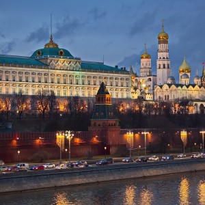Кремлевская набережная.