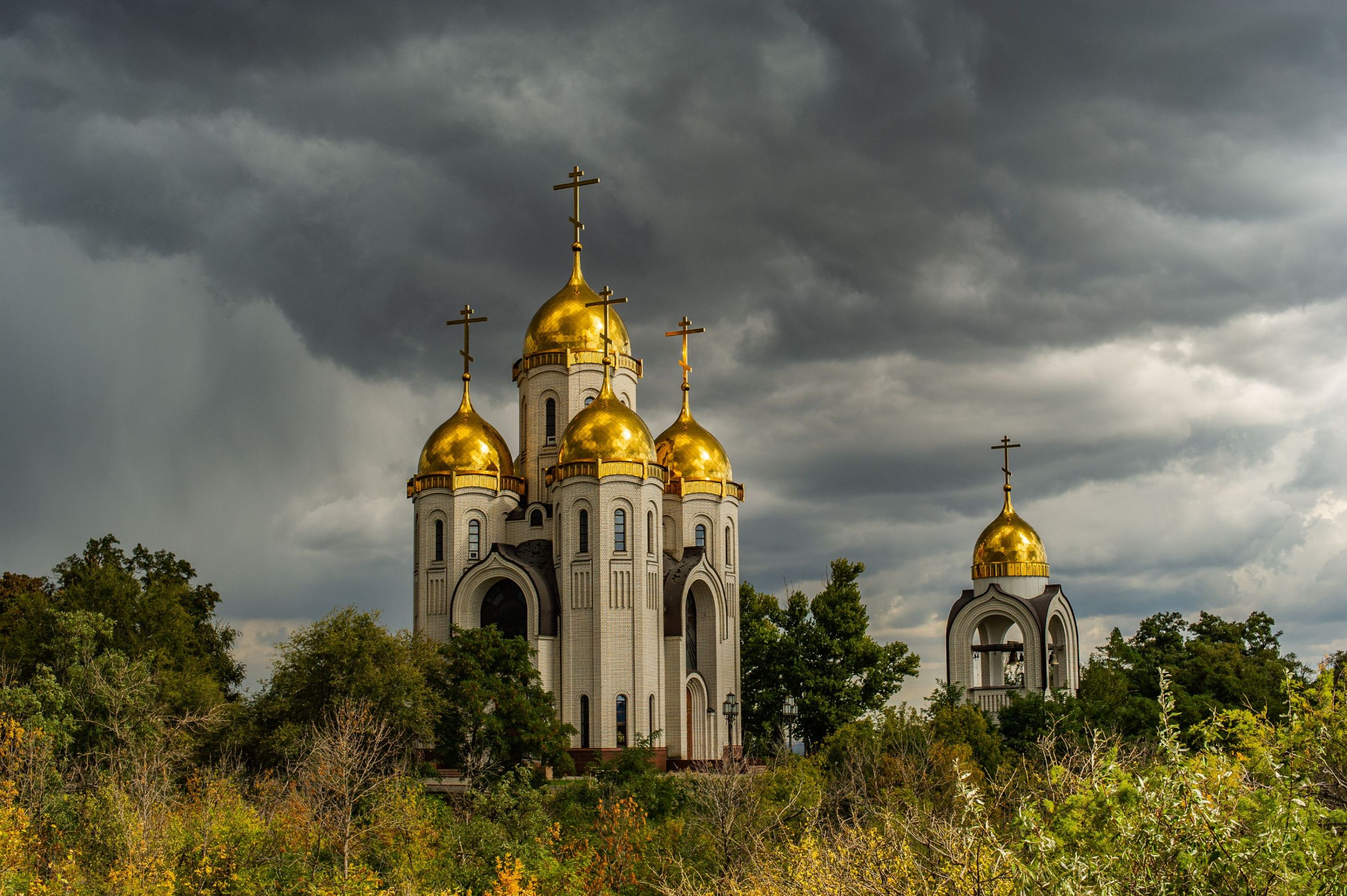 Храм