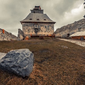 Na nádvoří