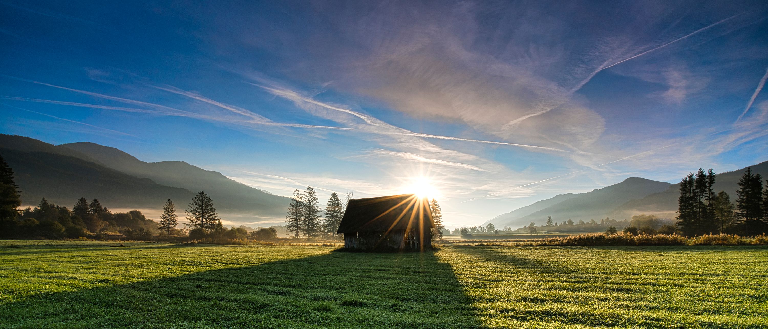 Sonnenaufgang im Tal