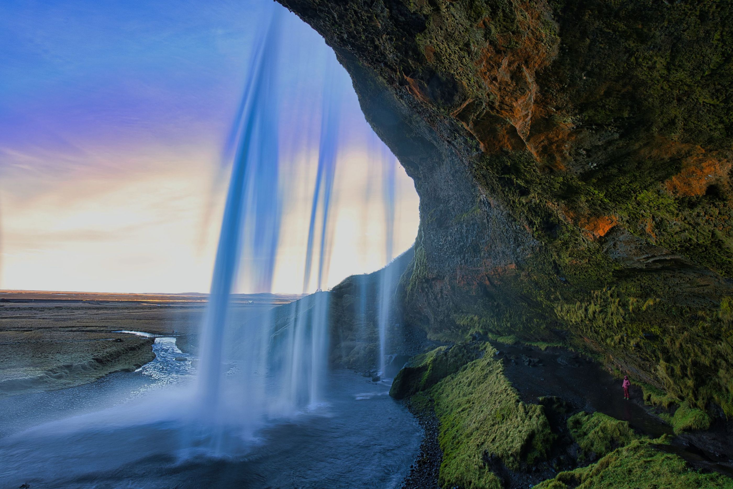 Der Seljalandsfoss in Island