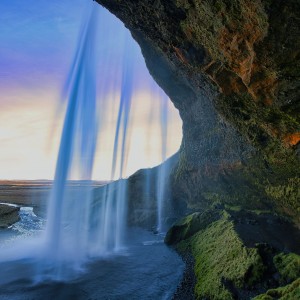 Der Seljalandsfoss in Island