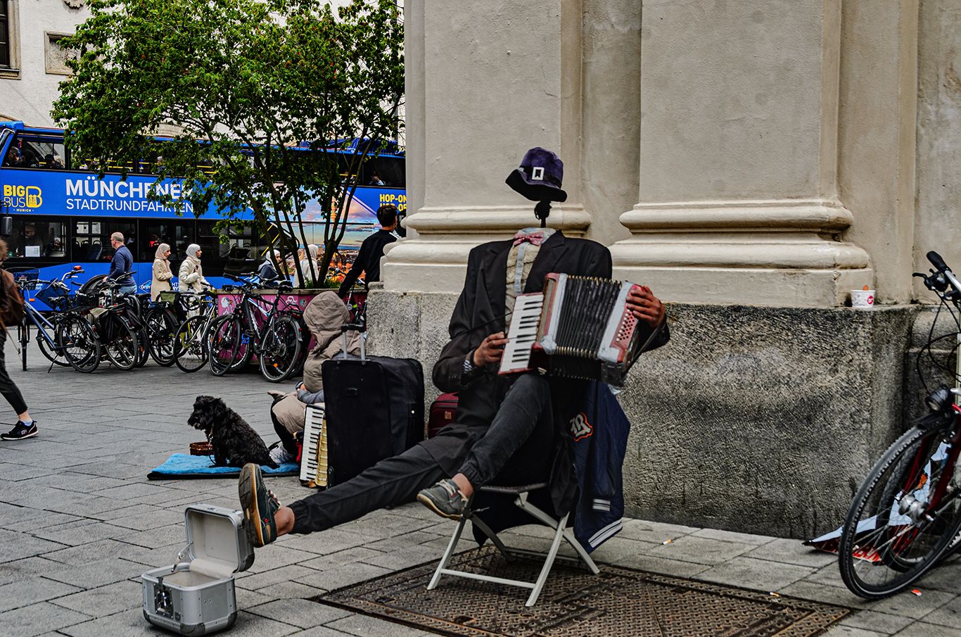 🎩🎶 Münchens Magie auf der Straße
