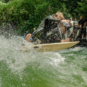Eisbachwelle München